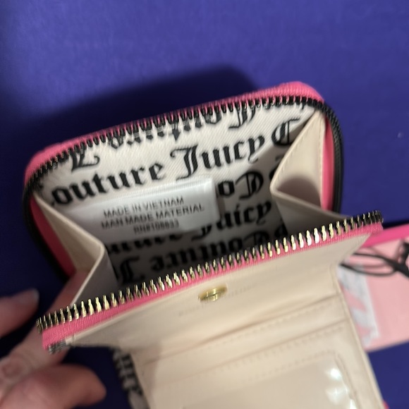 Juicy couture wallet - Picture 2 of 4